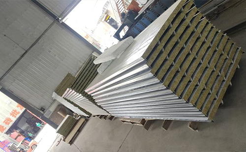 海东彩钢夹芯板