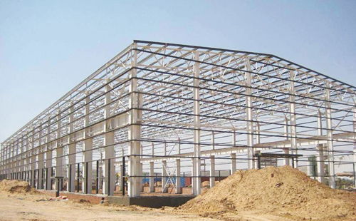 海东钢结构安装中的吊装与节点连接技术要点